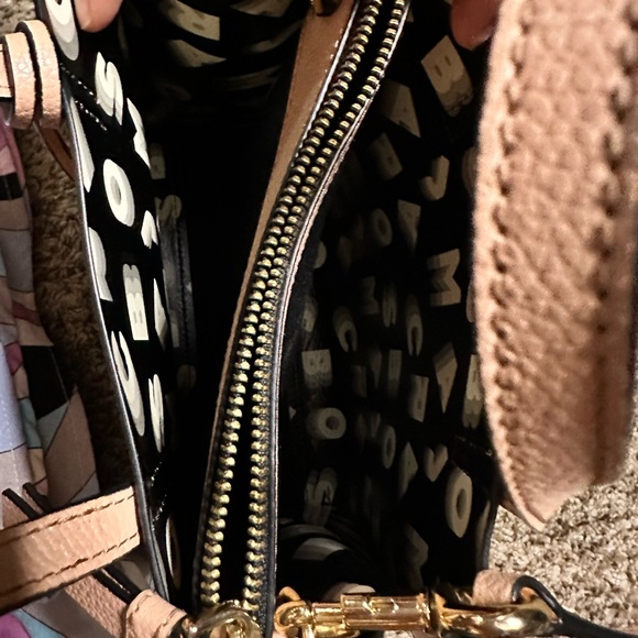 SOLD! Marc Jacobs Grind Tote - Picture 3 of 4